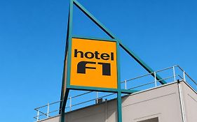 hotelF1 Orange Centre Echangeur A7 A9